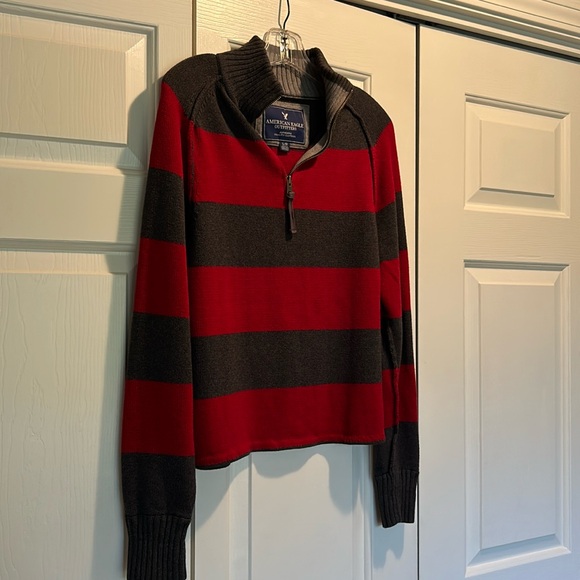 American Eagle Outfitters sweater - Picture 1 of 7